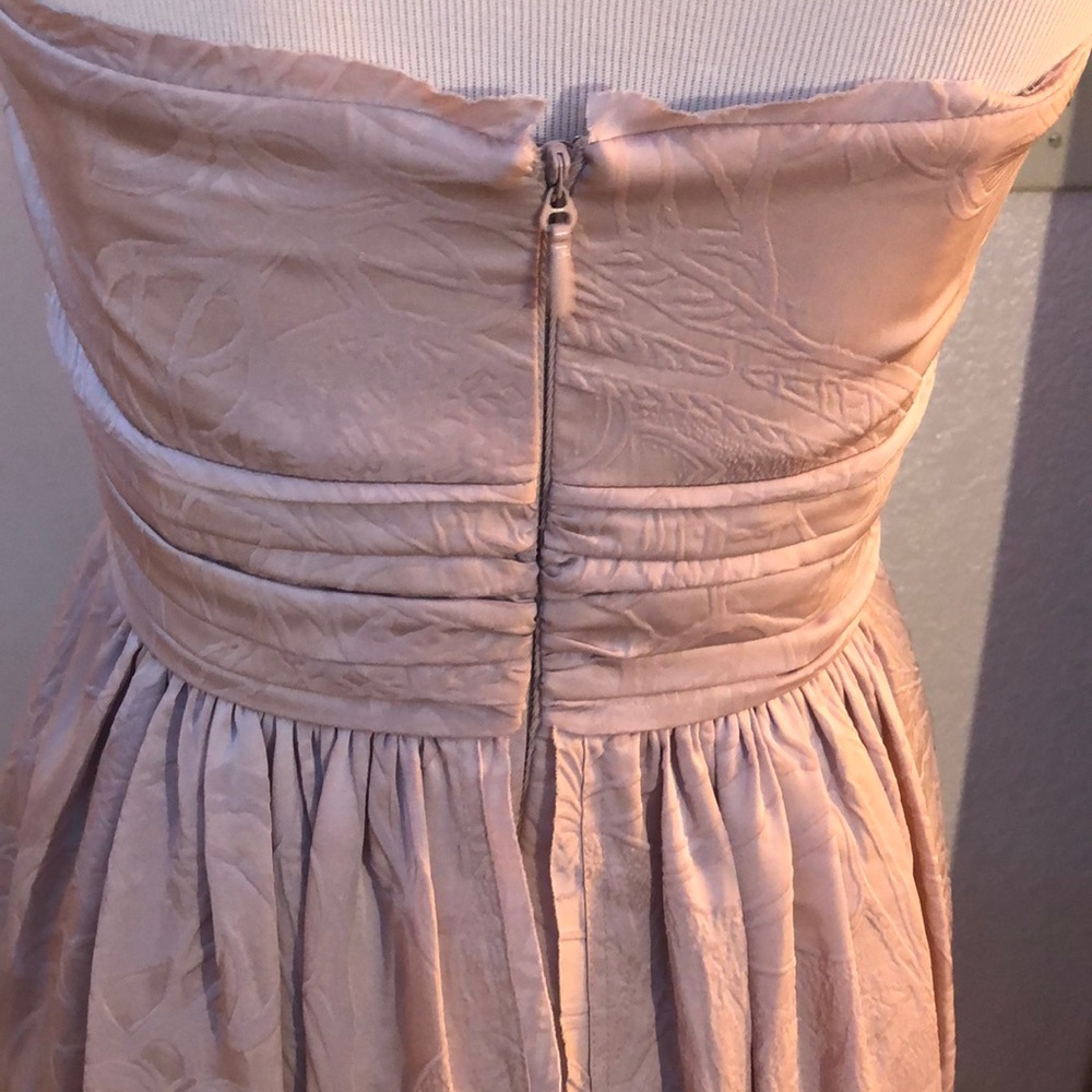 bcbg cream dress 🤩 - Picture 4 of 6